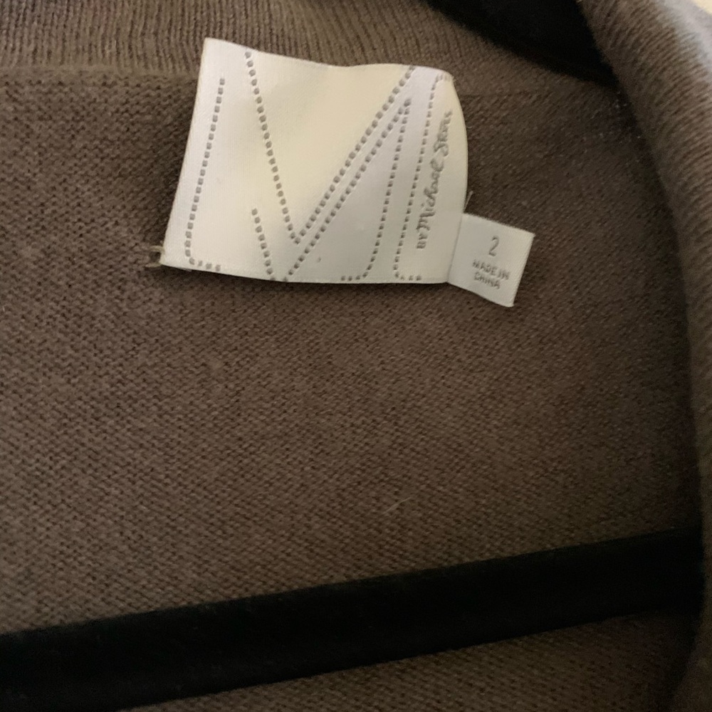 Sweater - Picture 2 of 2
